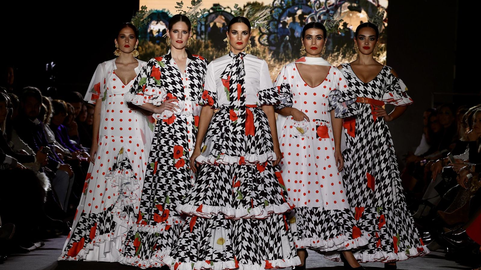 Desfile de la Hermandad del Rocío de Huelva en We Love Flamenco 2025.