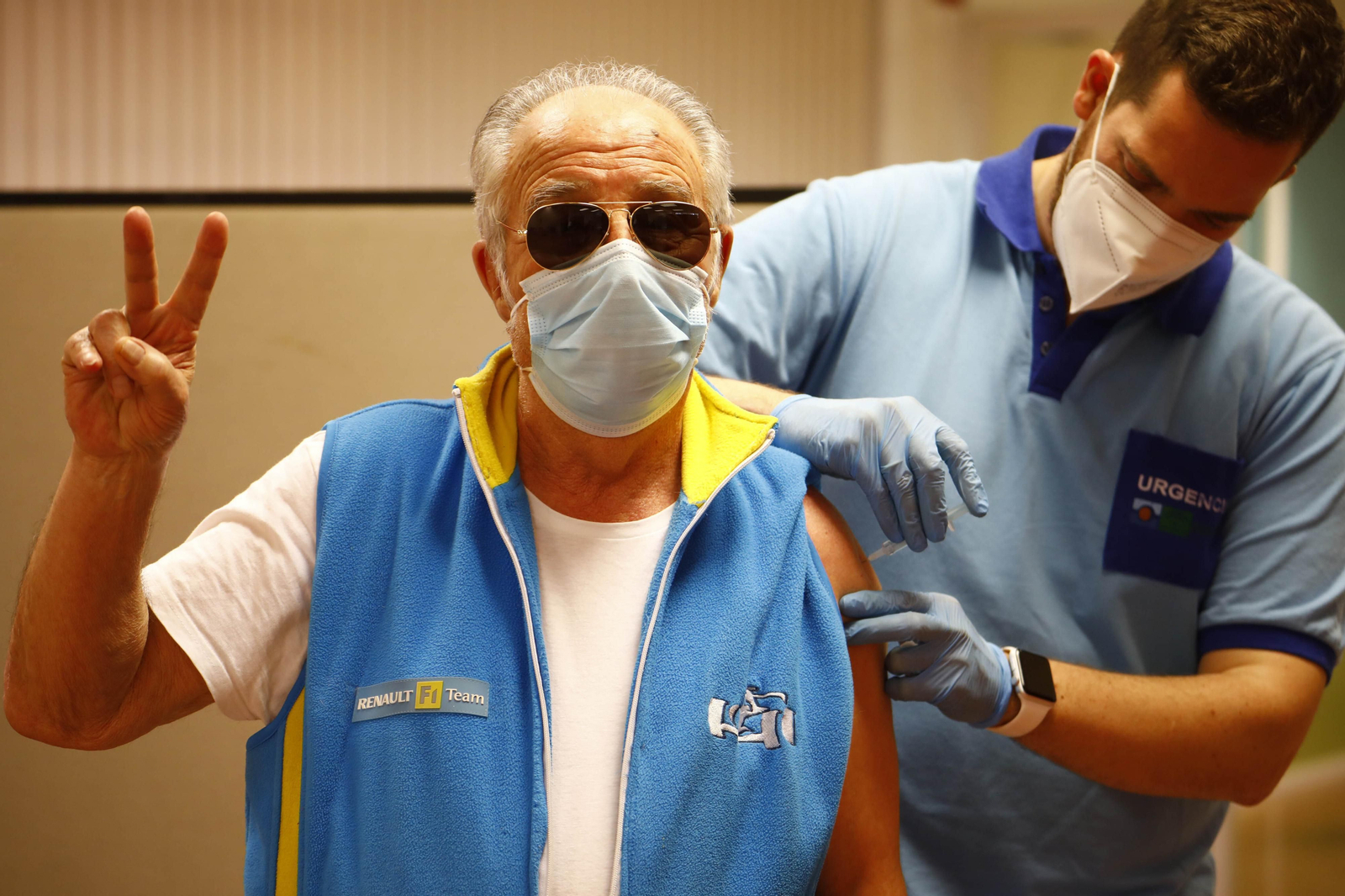 El comienzo de la vacunación a la población de 70 a 79 años de Córdoba, en fotografías