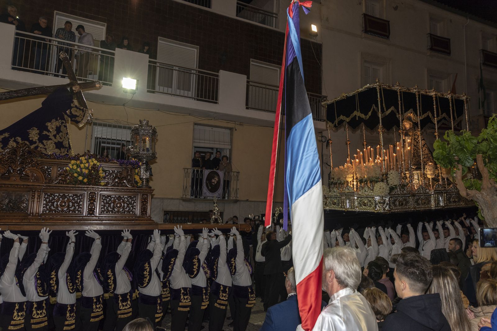 Imágenes de la procesión del Jueves Santo en Cuevas