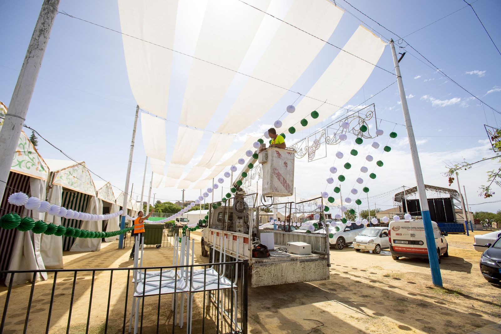 La Feria empieza el miércoles con el alumbrado, pasacalles y concierto de Paco Candela