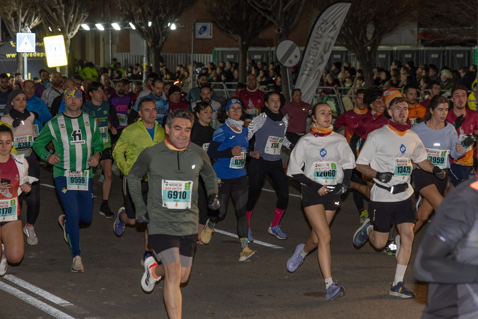 Encuéntrate en la salida de la Carrera de San Antón 2026, en imágenes (2)