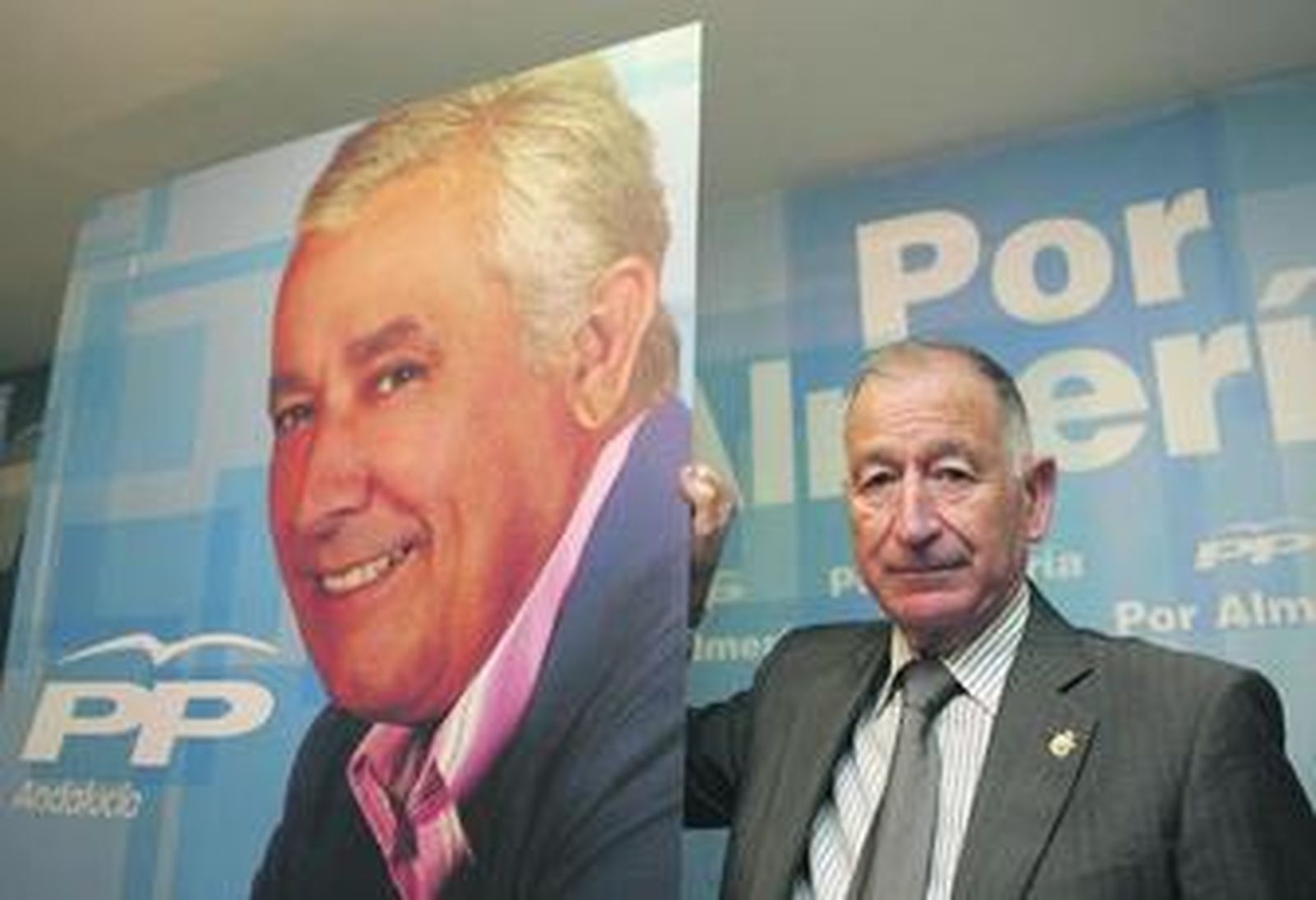 Gabriel Amat, alcalde.