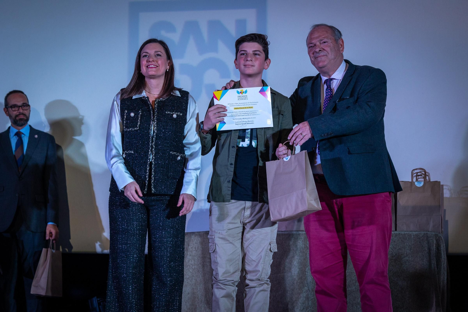 Imágenes de la entrega de premios académicos en San Fernando