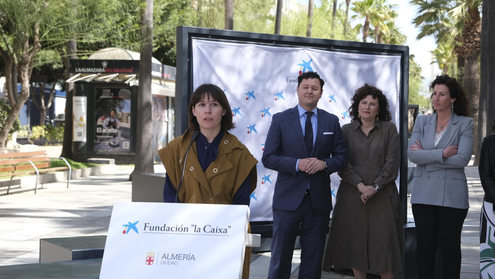 Imágenes de la exposición fotográfica 'Los Colores del Mundo', de la Fundación La Caixa