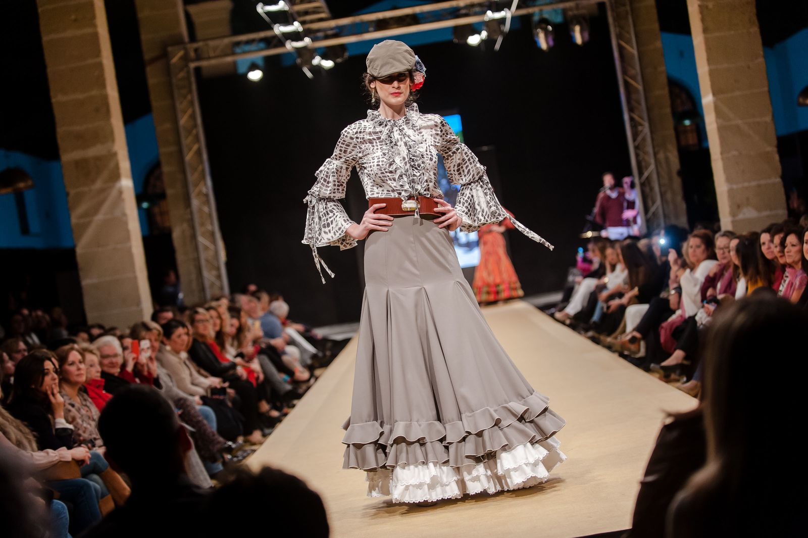 El desfile benéfico para la Hermandad del Rocío, en imágenes