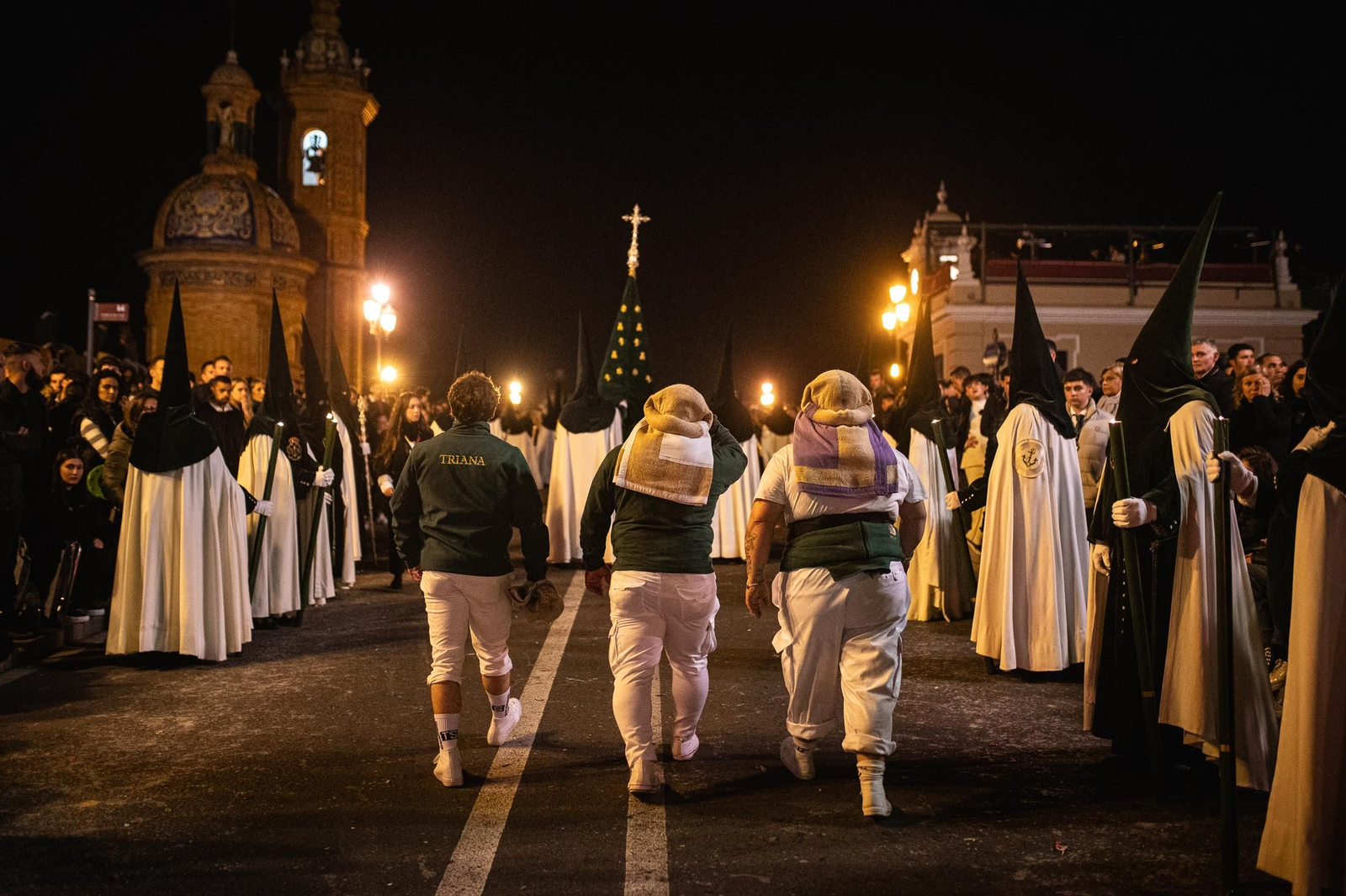 La Hermandad de la Esperanza de Triana en la Semana Santa de Sevilla 2025