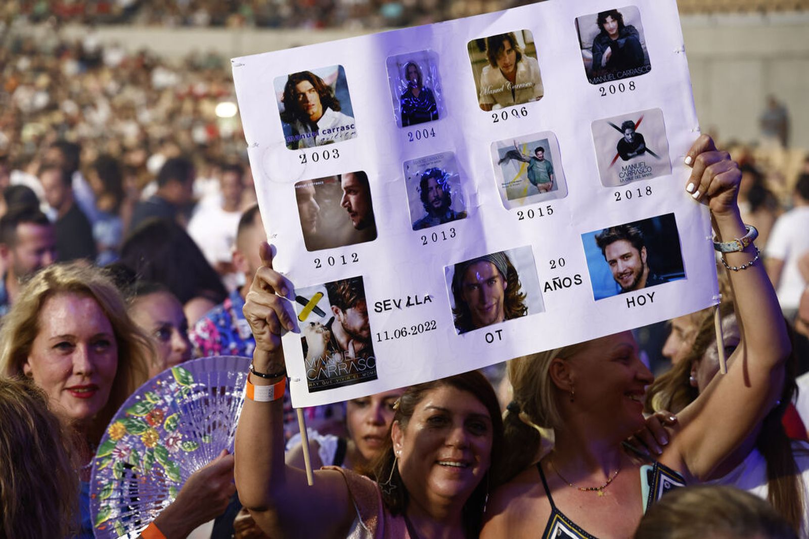 El histórico concierto de Manuel Carrasco en Sevilla, en imágenes