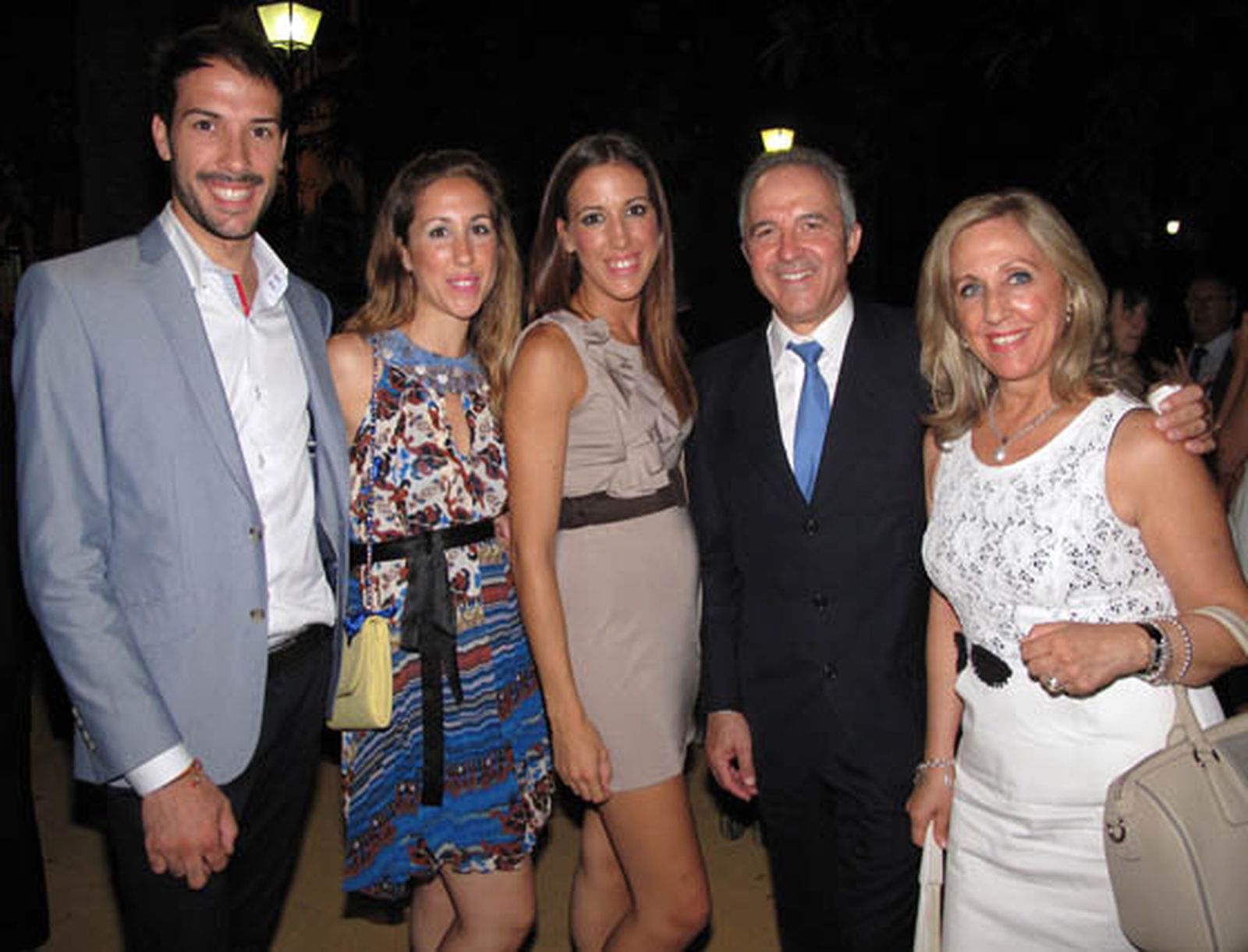Isidro, Teresa y Esperanza Guerrero Miranda, José Manuel Guerrero (Puertas y Persianas Guerrero) y Teresa Miranda.

Foto: Victoria Ramírez