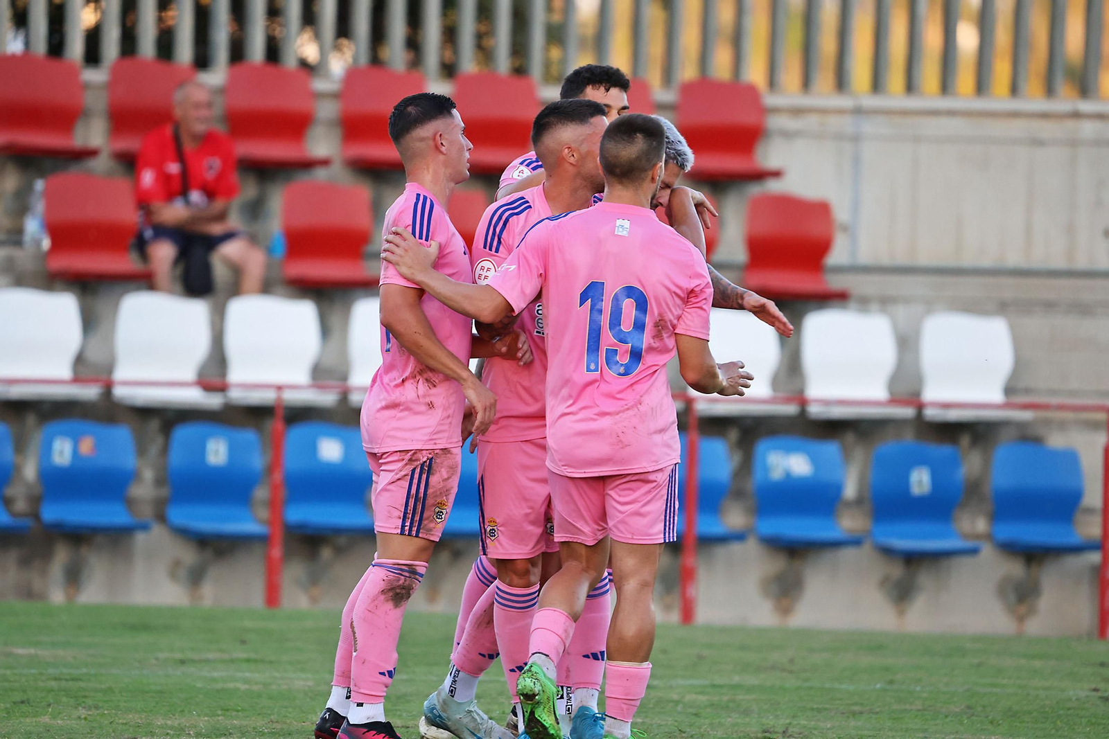 Imágenes del amistoso entre el Recreativo de Huelva y el Xerez  DFC