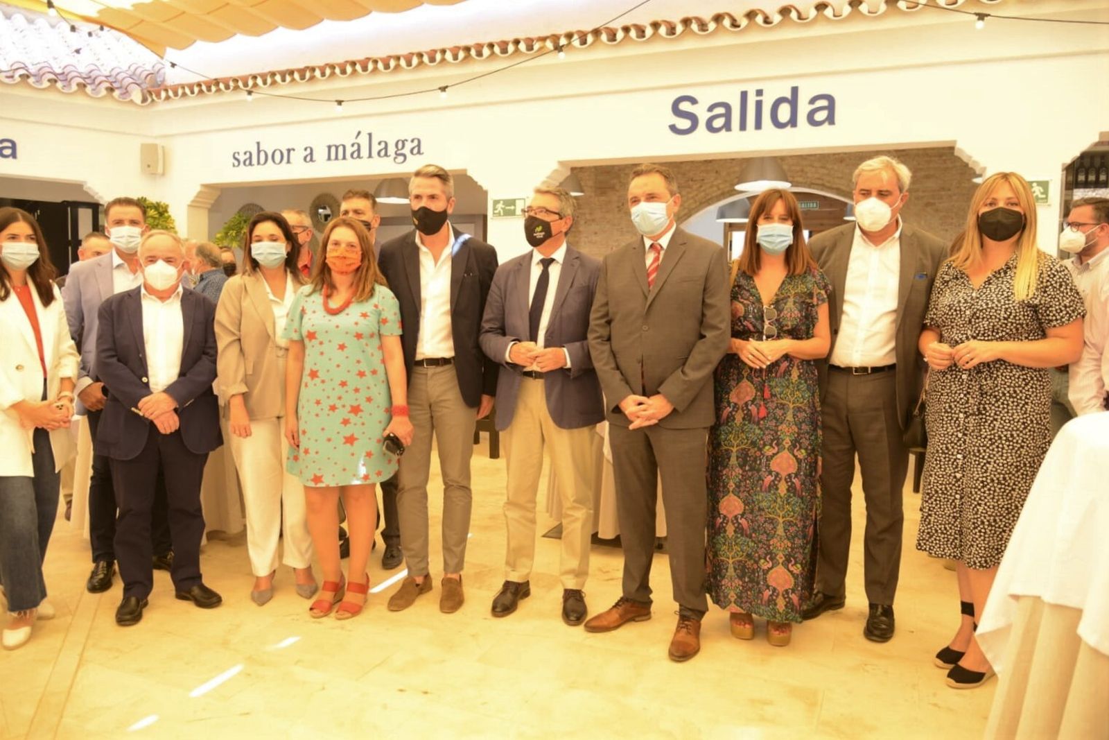 Vista del acto de inauguración del Mercado gourmet ‘Sabor a Málaga’ de Torremolinos.