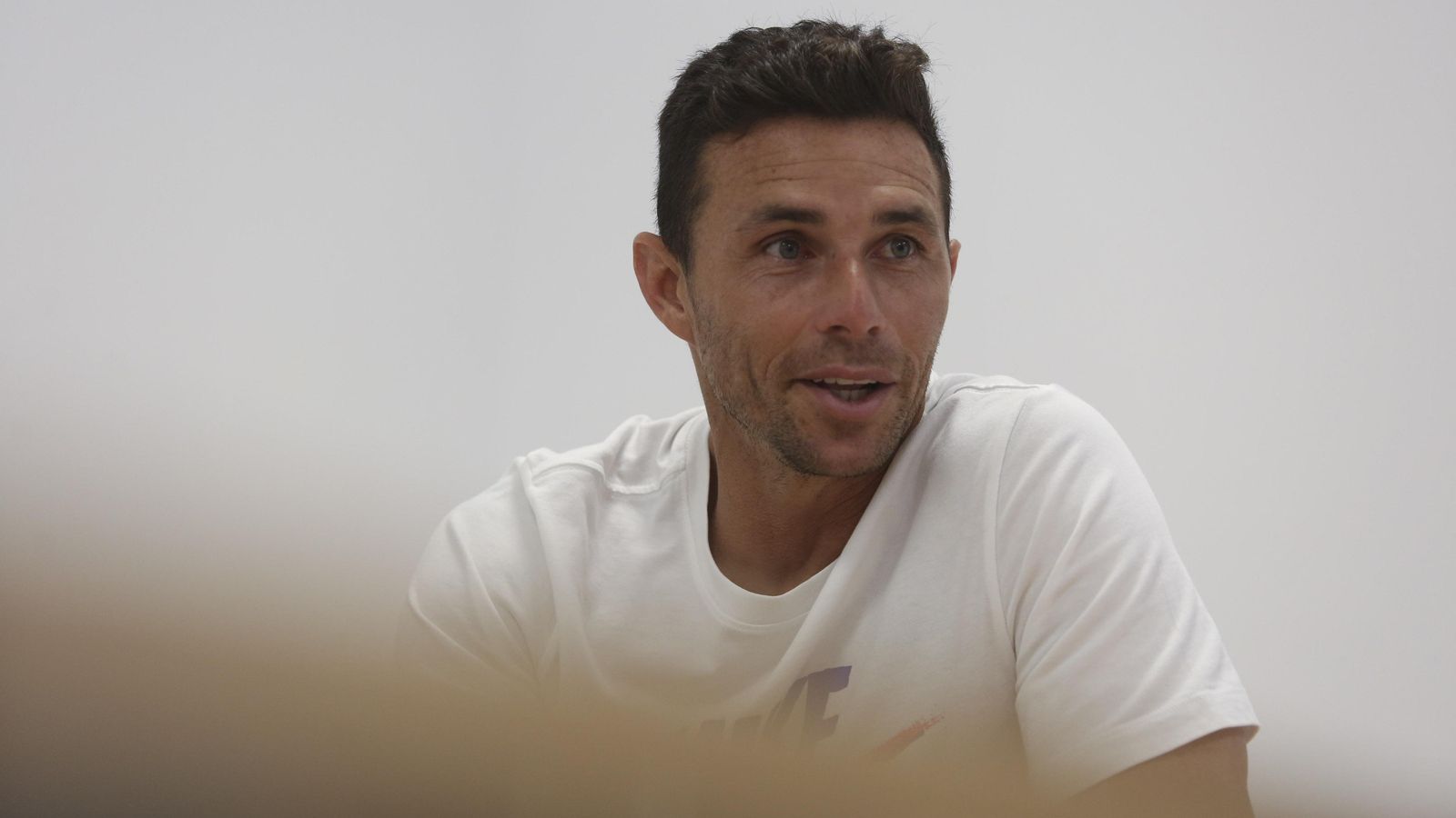 Rubén Castro sonríe.