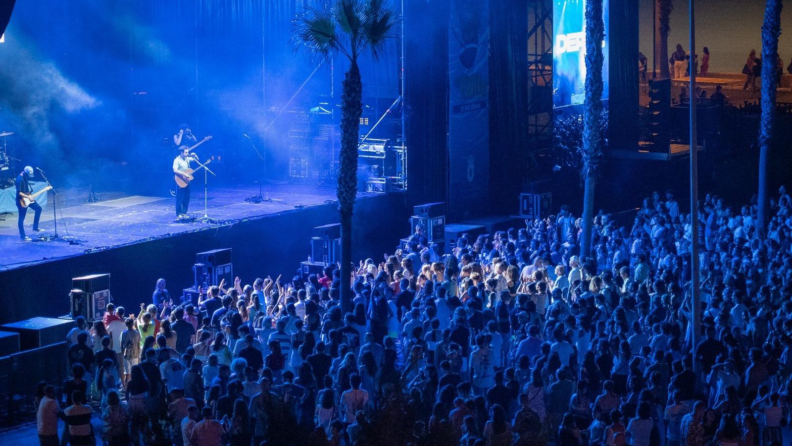 Depol durante su concierto en Playa Serena II.