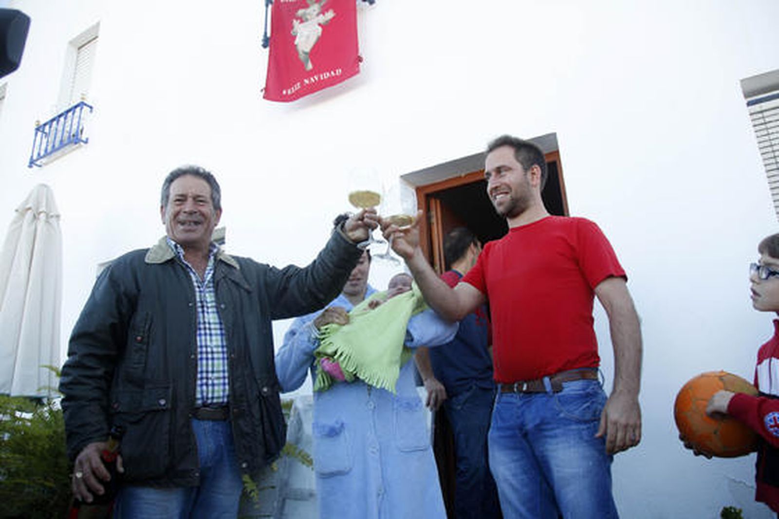 Villarrasa celebra la llegada del Gordo