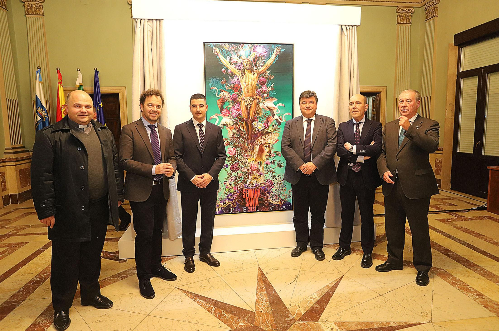 Imágenes del cartel de la Semana Santa 2023 de Huelva en su presentación