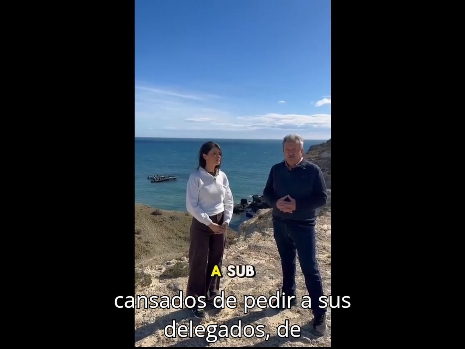 El alcalde de Pulpí denuncia en vídeo la "impunidad" de las narcolanchas en San Juan de los Terreros