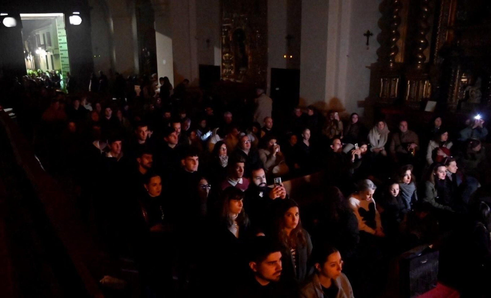 Las mejores imágenes del Santo Sepulcro en este Viernes Santo de Córdoba