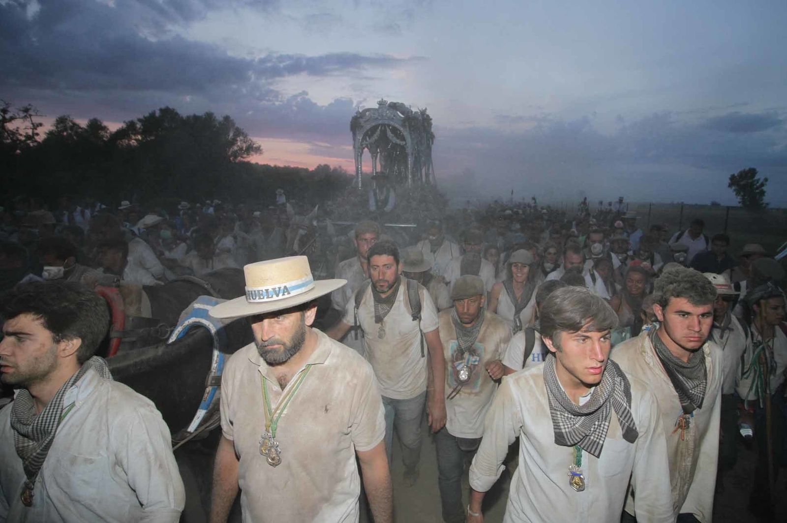 Imágenes de la llegada de la Hermandad del Rocío de Huelva a la aldea