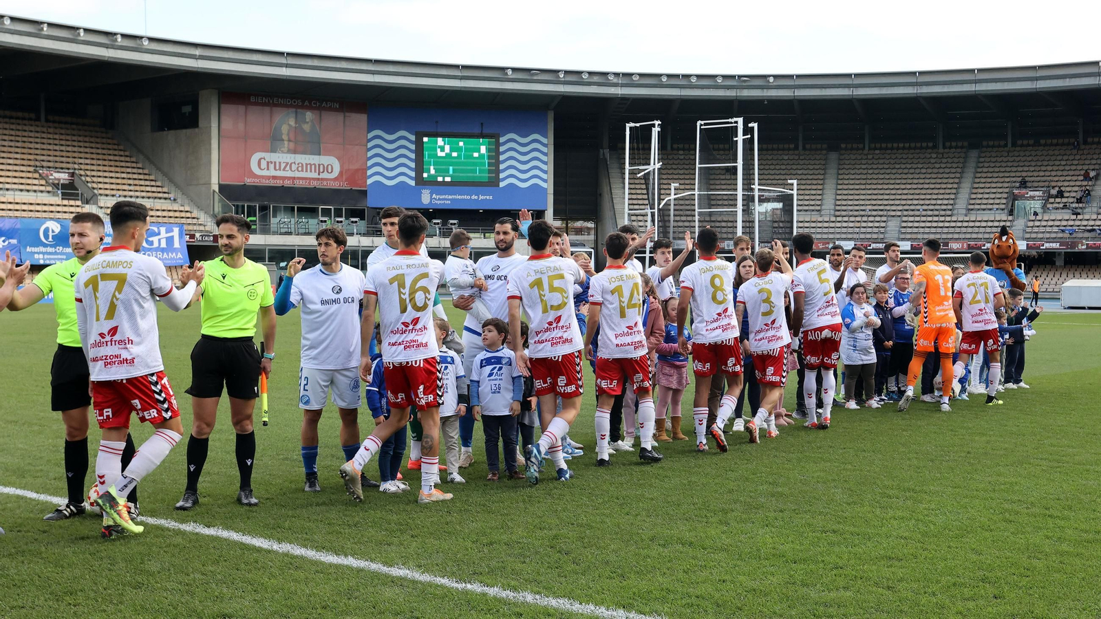 Imágenes del Xerez DFC contra el Club Atlético Antoniano en Chapín