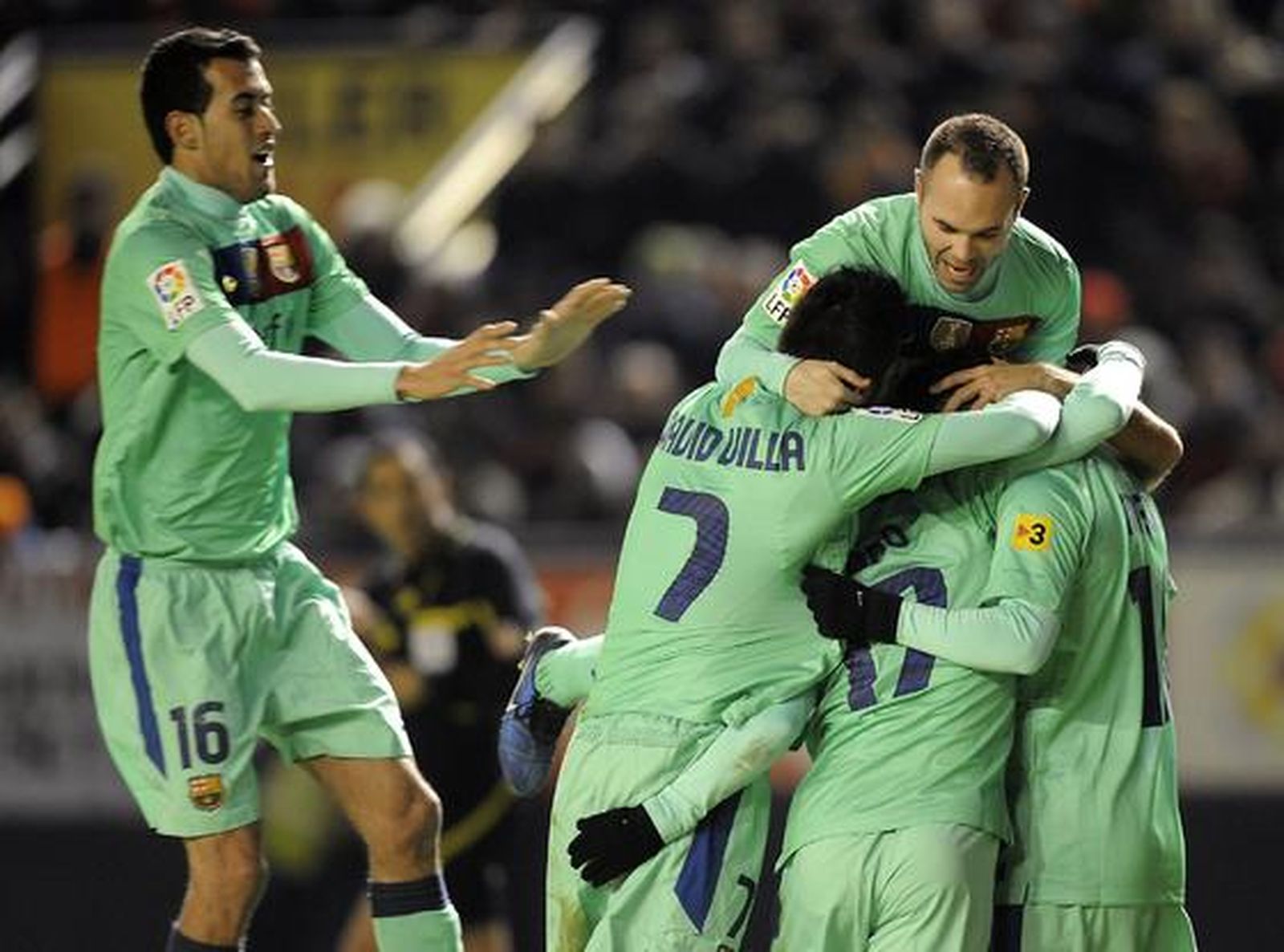 El Barcelona gana con facilidad a Osasuna en Pamplona. / AFP