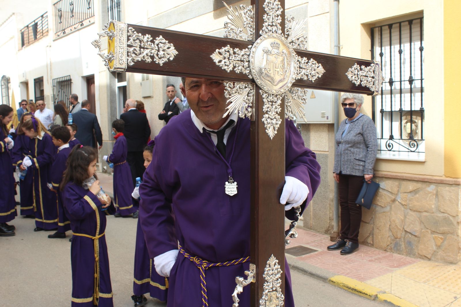 Procesión de la Hermandad de Jesús en Vera, en imágenes