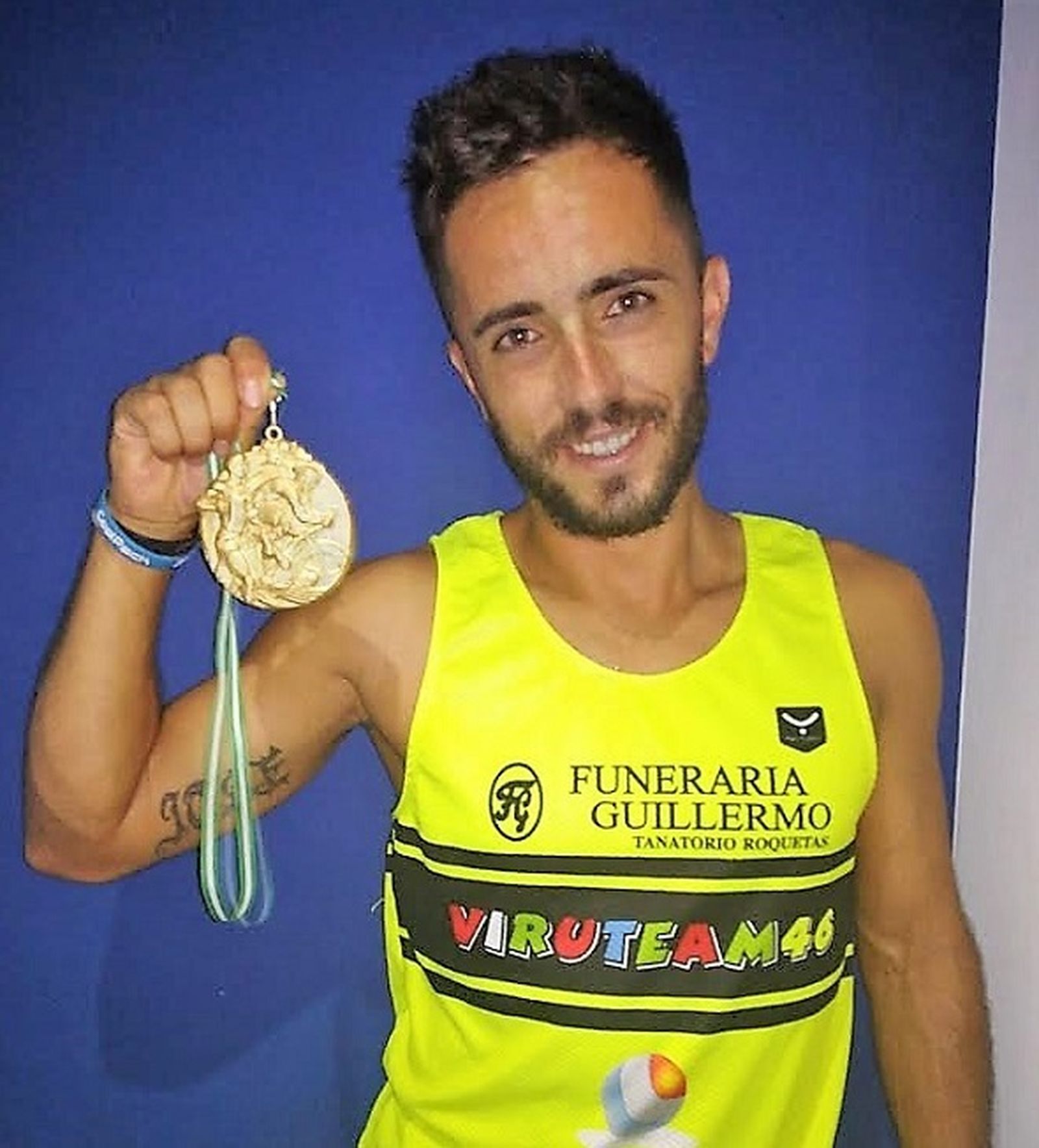 Campos, con la medalla.