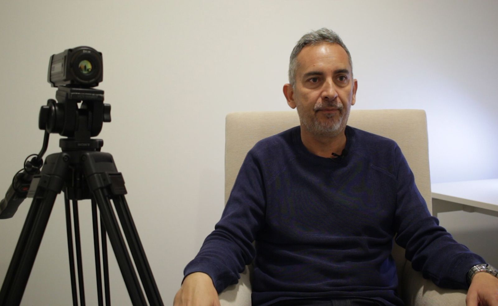 El investigador del Laboratorio de Termografía del CIMCYC Emilio Gómez Milán.