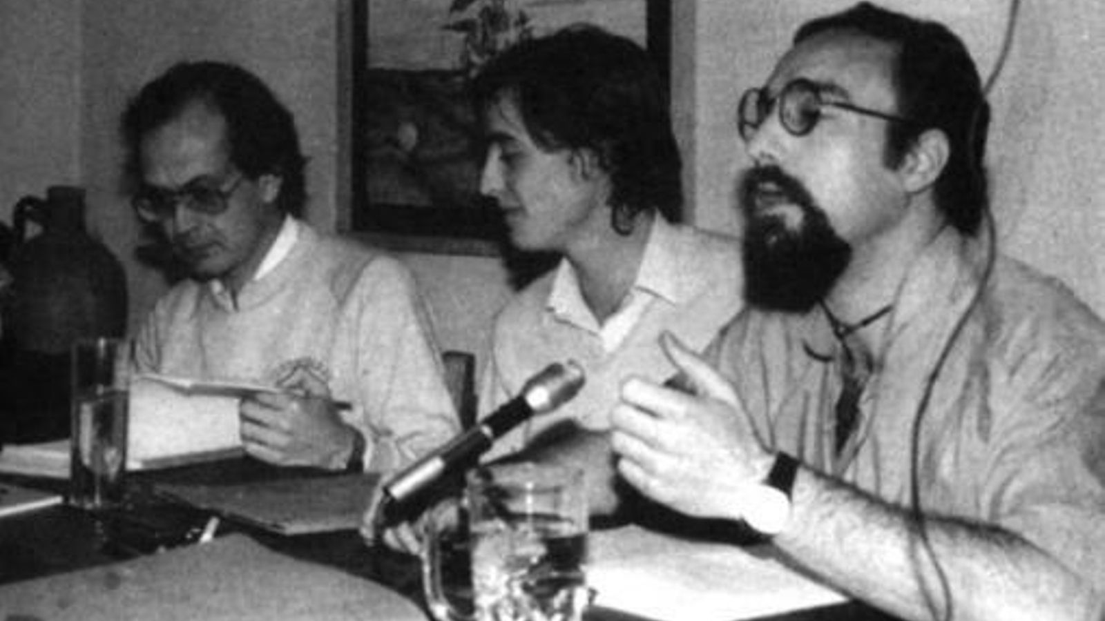 Salvador, García Montero y Egea, los fundadores del movimiento poético La otra sentimentalidad.
