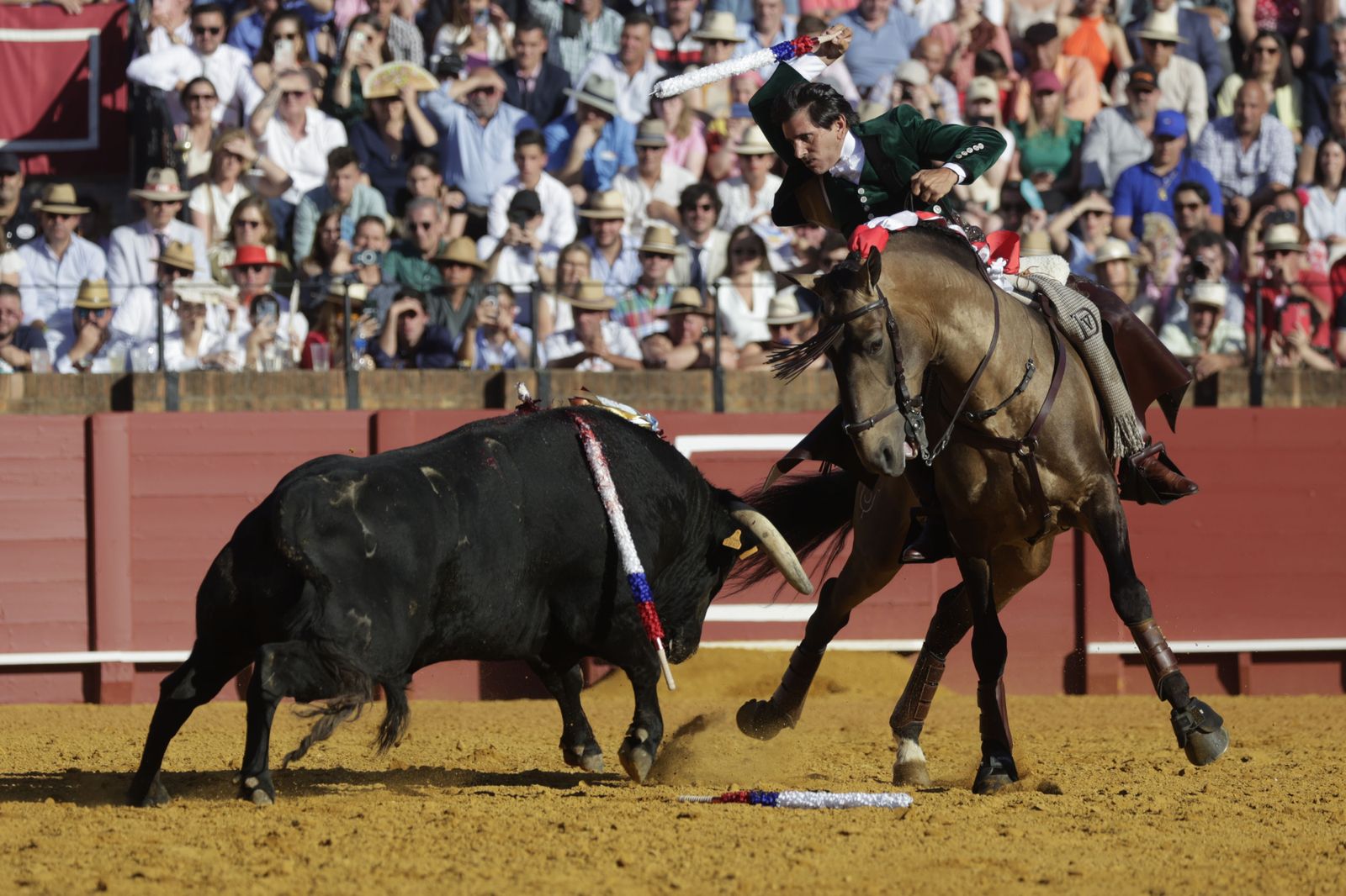 Imágenes de la corrida de rejones en la Maestranza de Sevilla