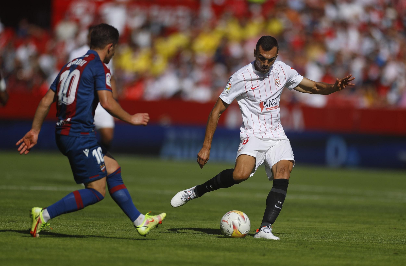 Las imágenes del Sevilla-Levante