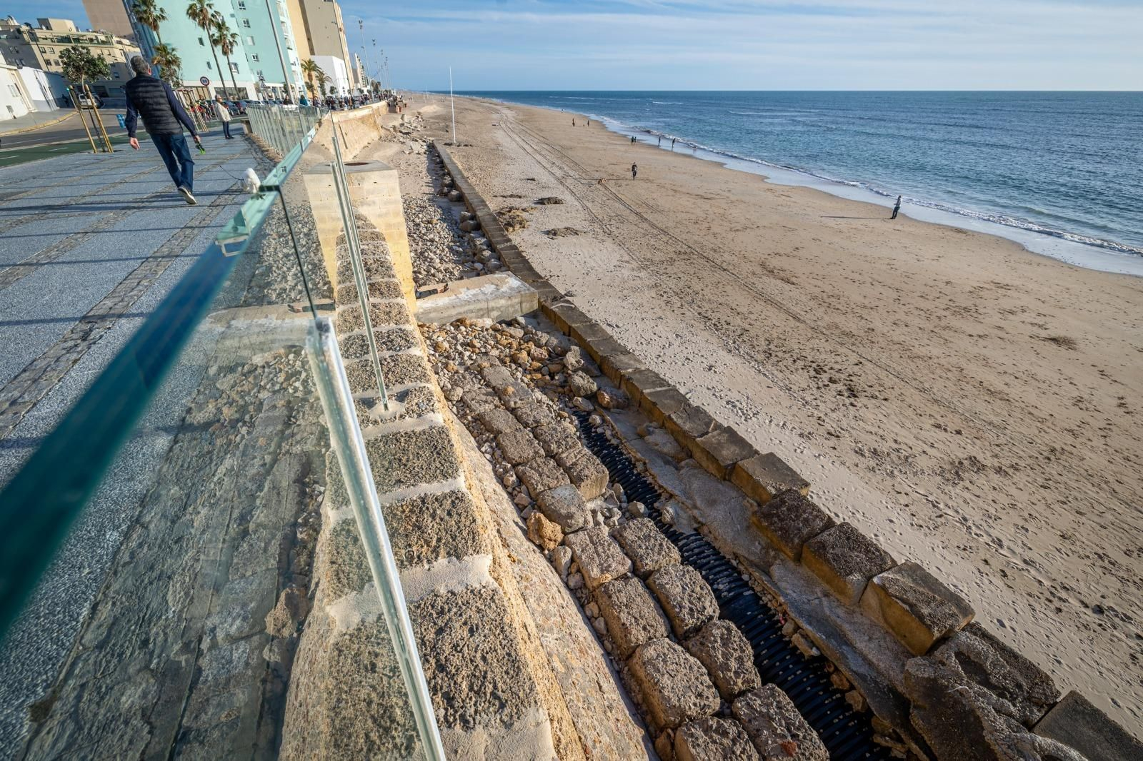 Las imágenes del lamentable estado de este tramo de la Playa Victoria
