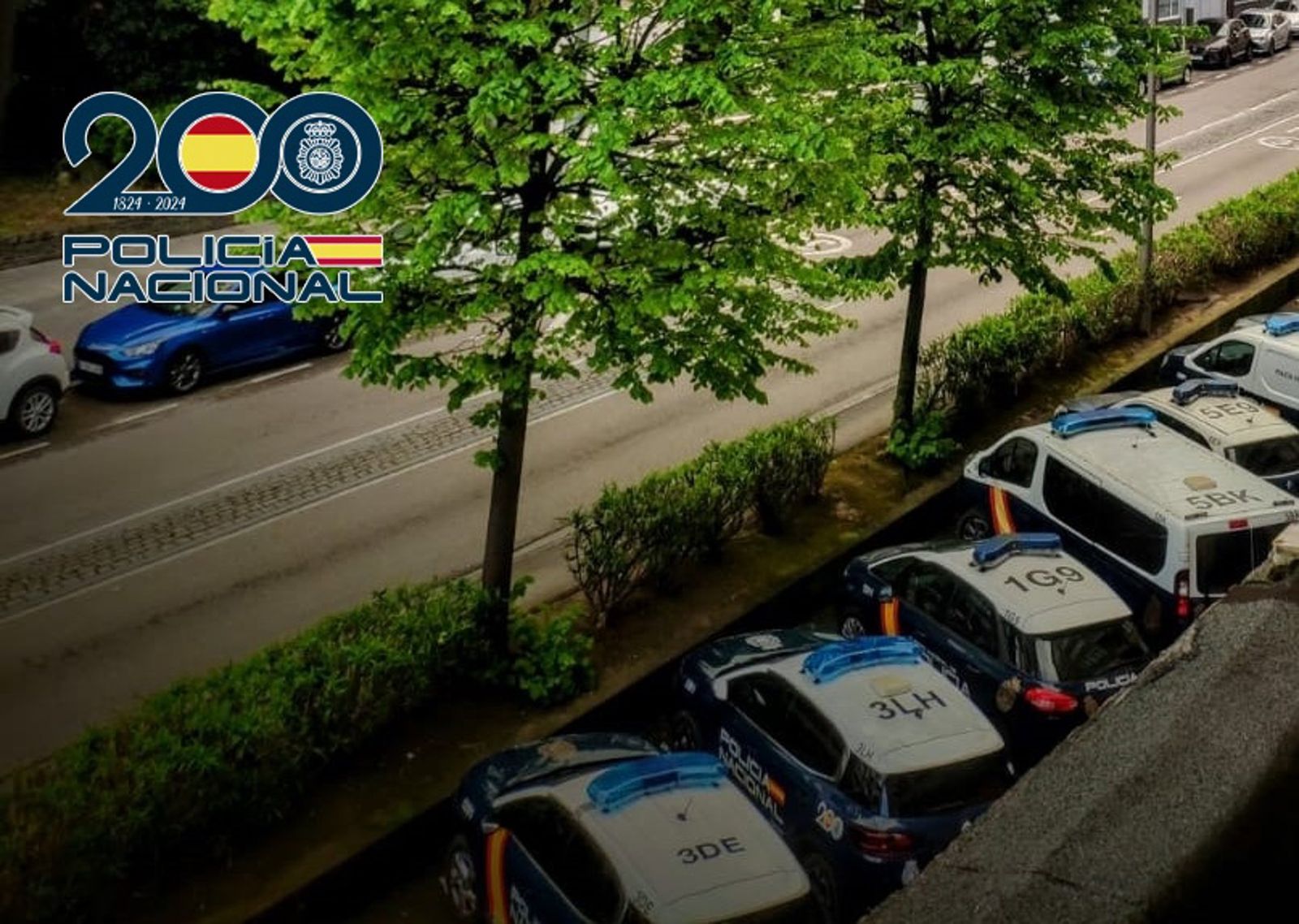 Efectivos policiales en Torrelavega, Santander