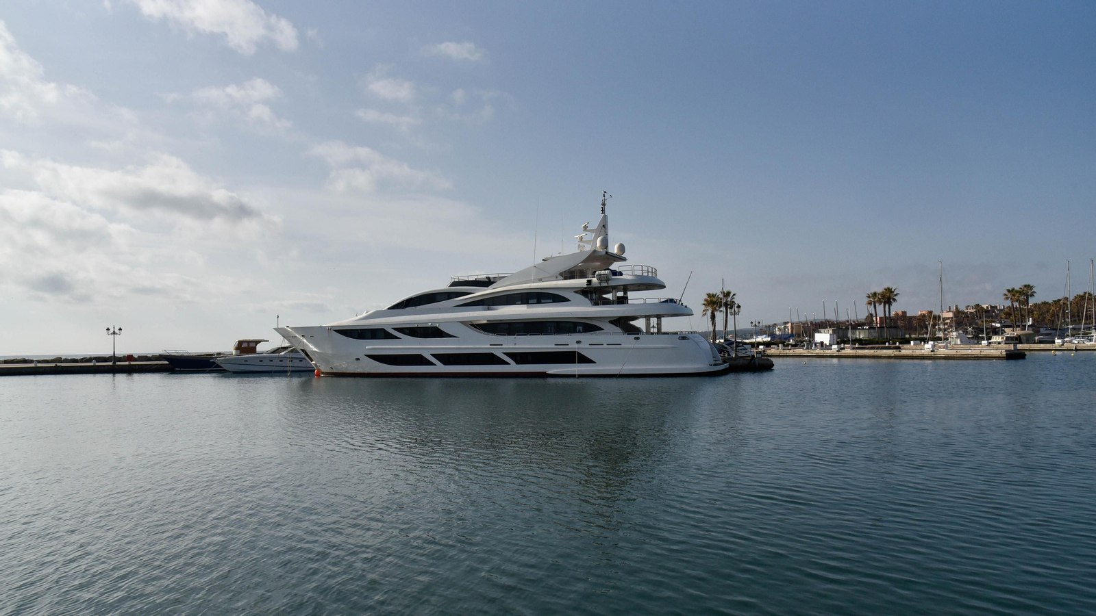 El yate de lujo Samurai One