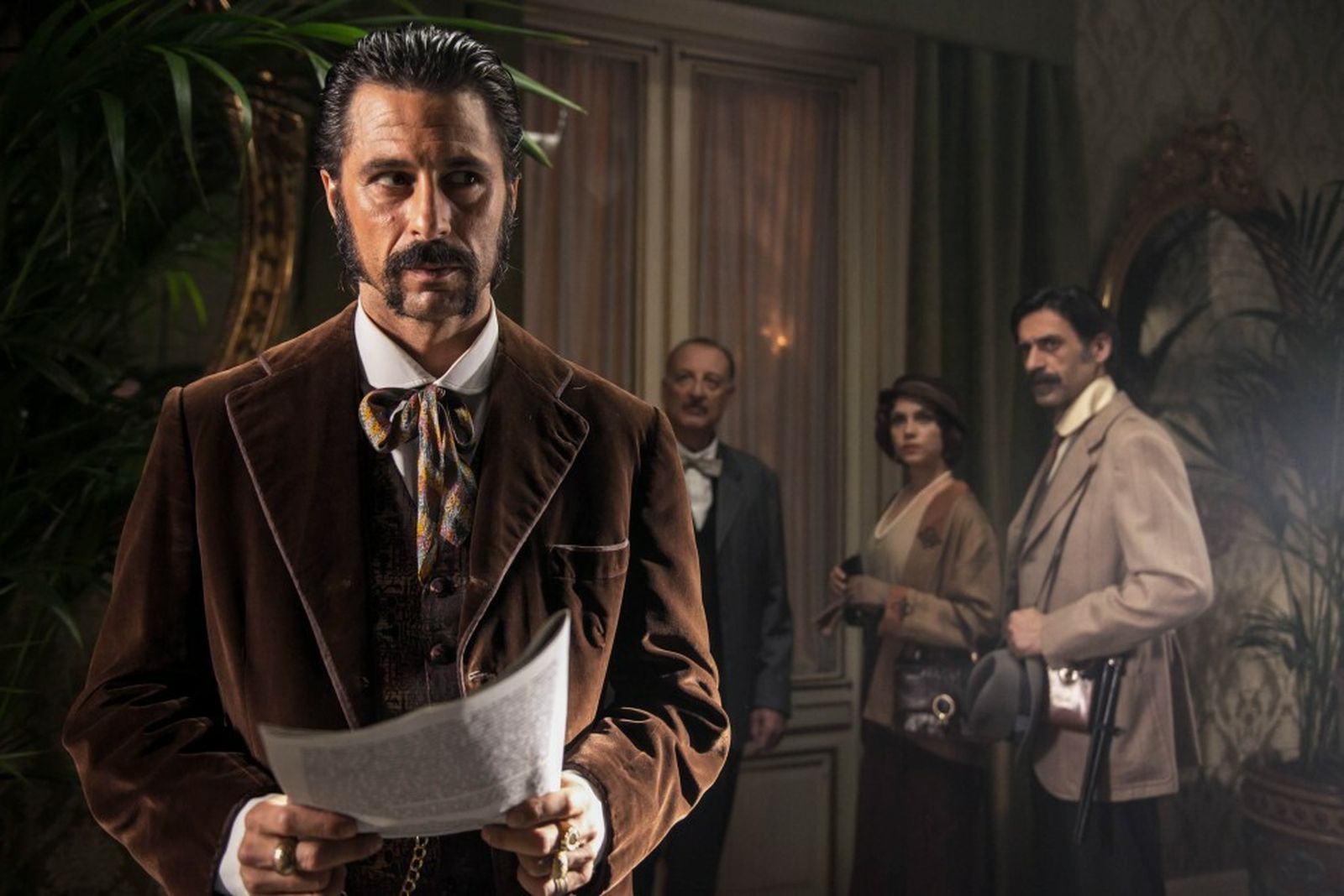 Hugo Silva como Pacino en 'El Ministerio del Tiempo'