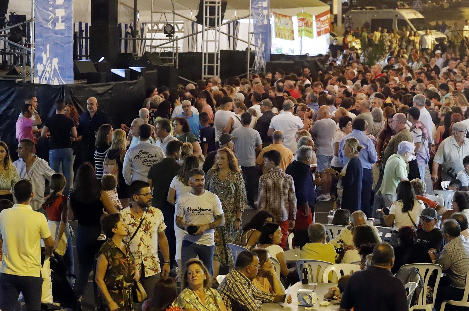 Fiestas de La Cinta 2022. Imágenes del gran ambiente en la primera noche