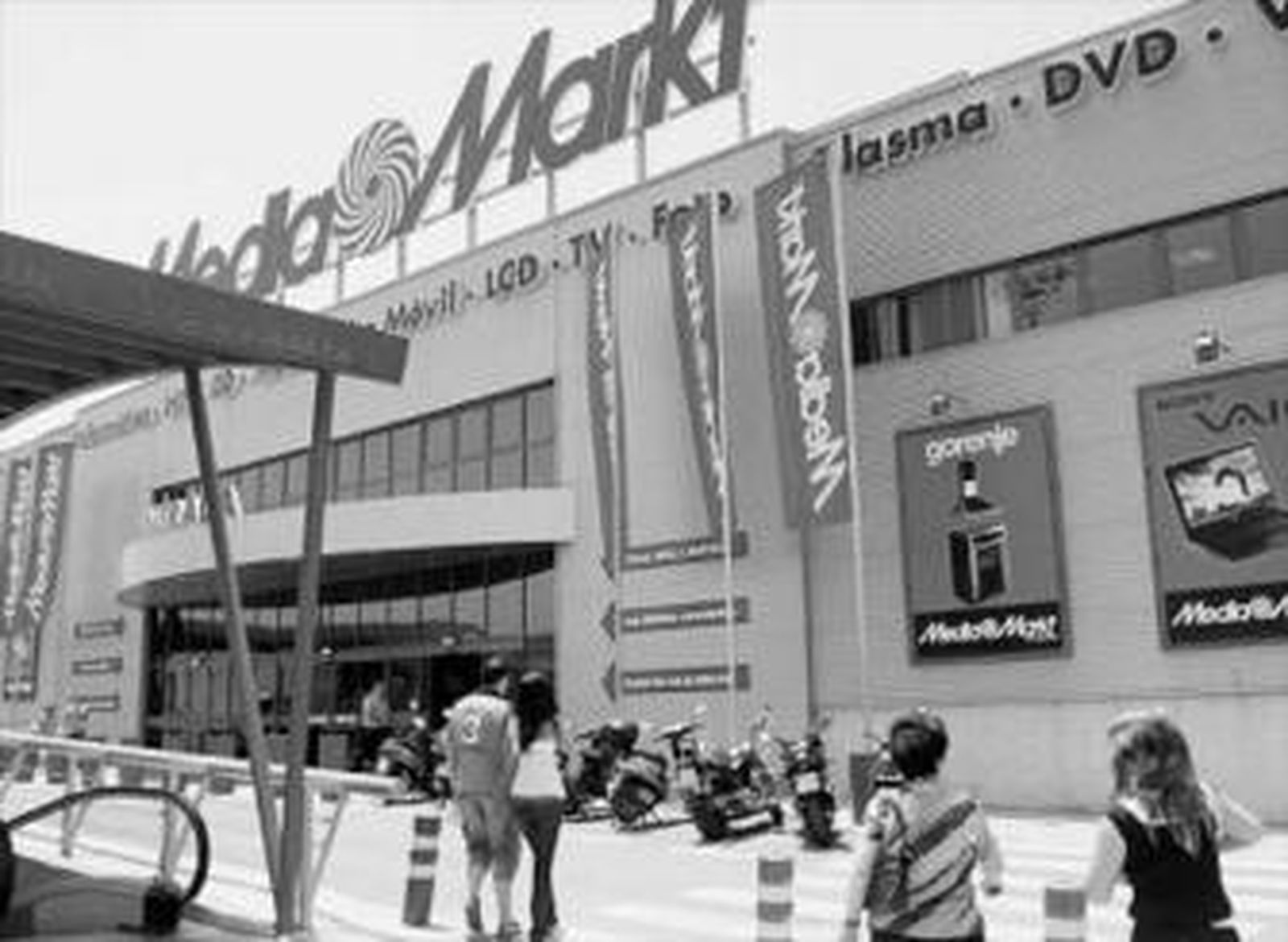 La gran superficie de Pulianas, ayer, en una jornada más de lunes.