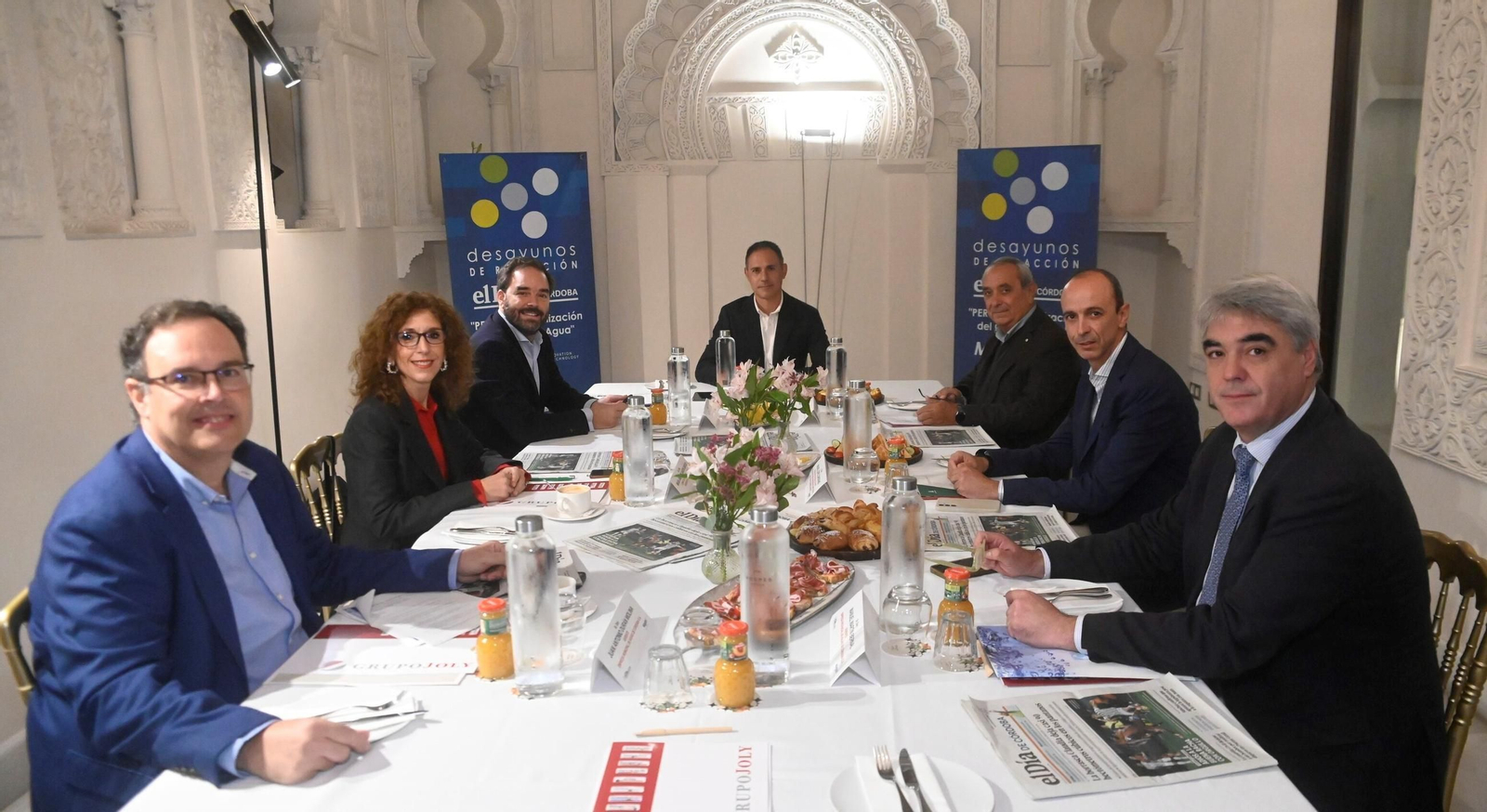 El desayuno de redacción 'PARTE de digitalización del ciclo del agua", en imágenes