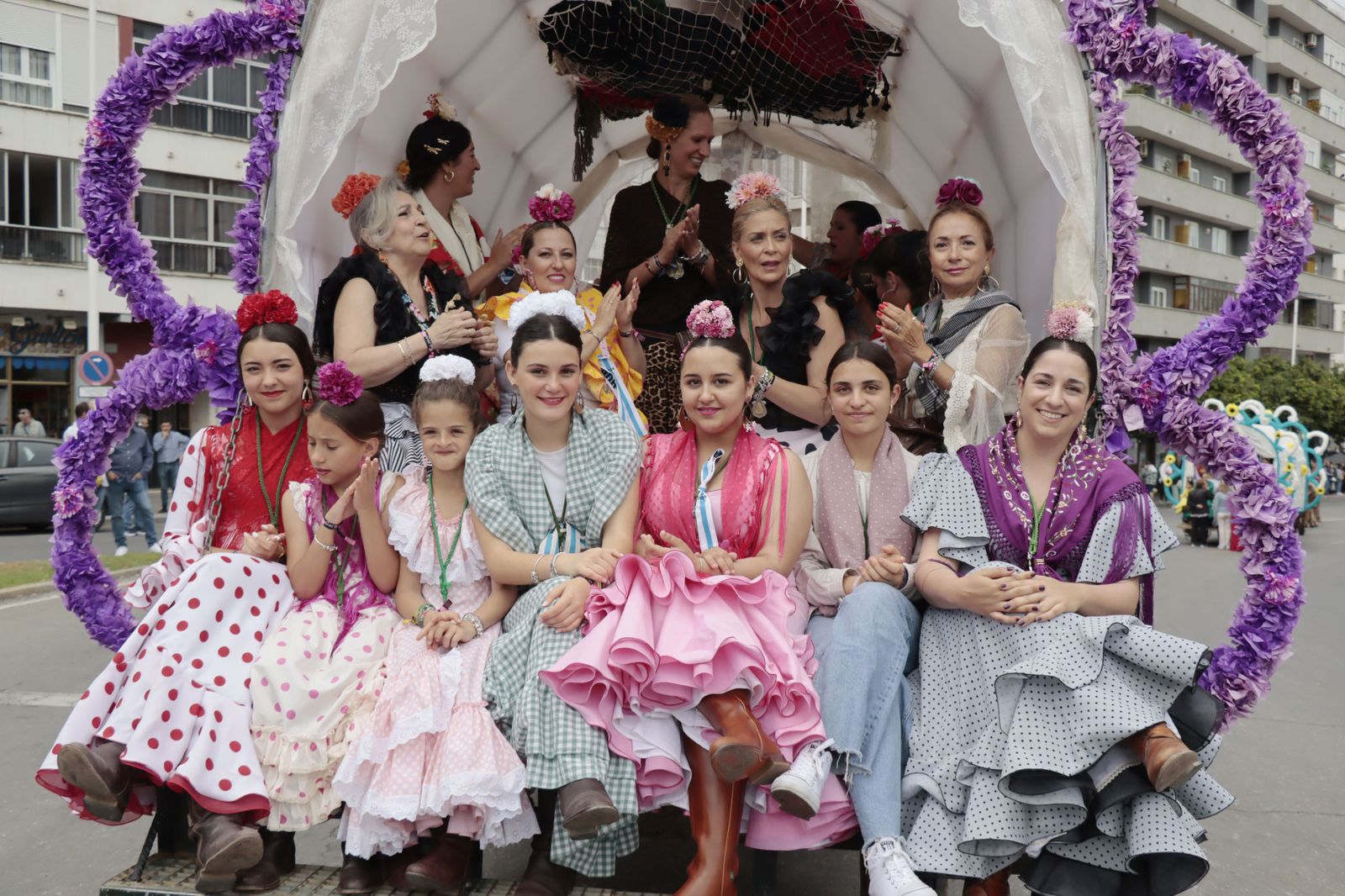 Imágenes de los carros de la Hermandad del Rocío de Huelva