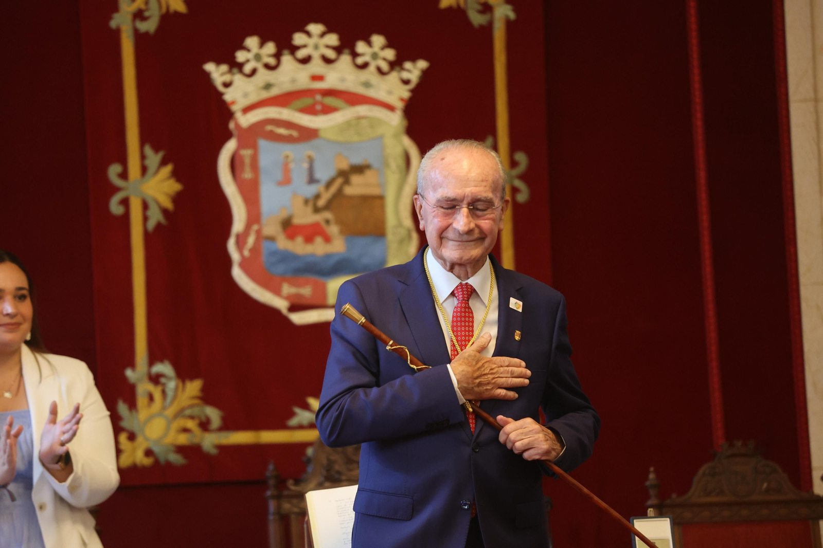 La investidura del alcalde de Málaga, en imágenes