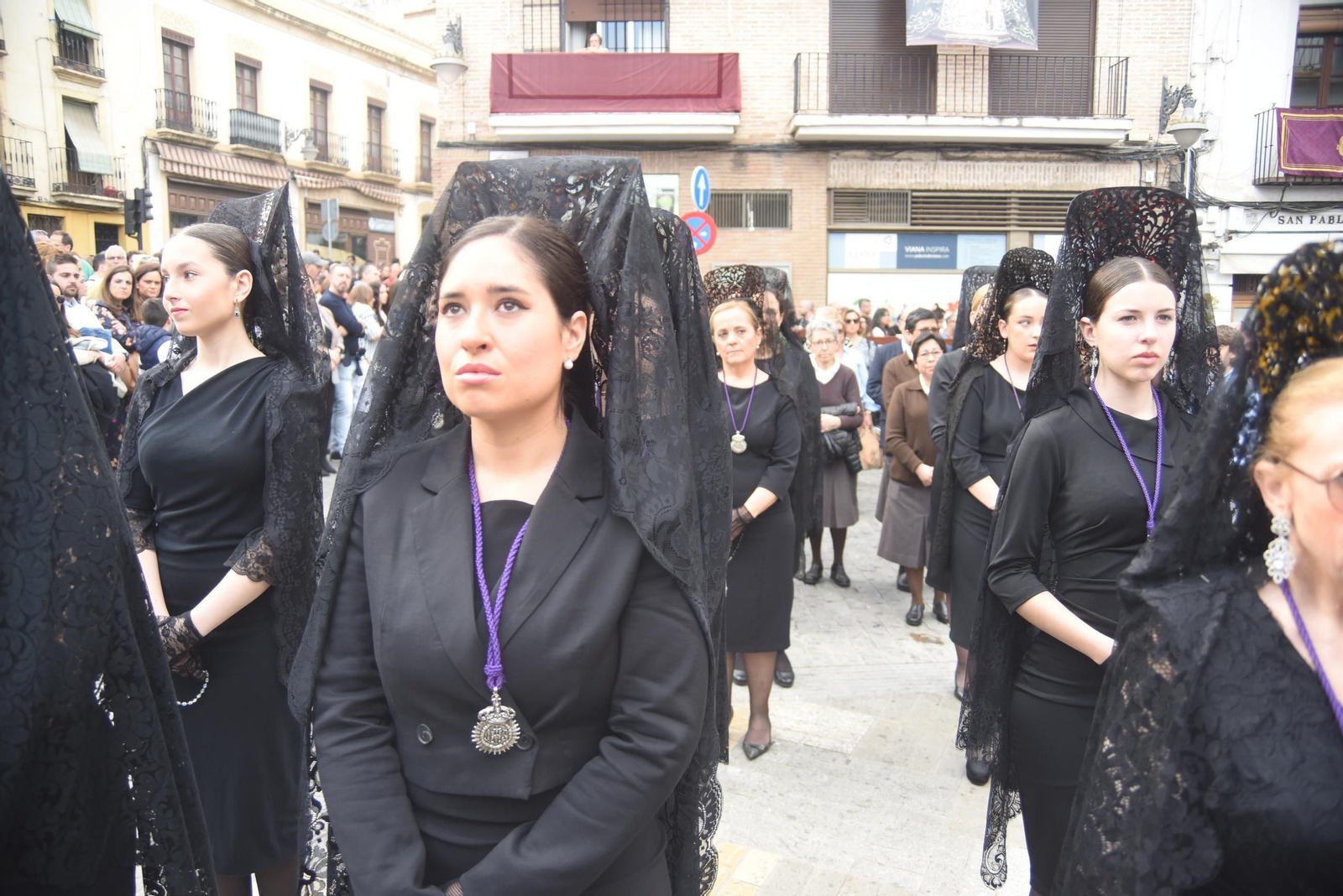La procesión del Nazareno en este Jueves Santo de Córdoba, en imágenes