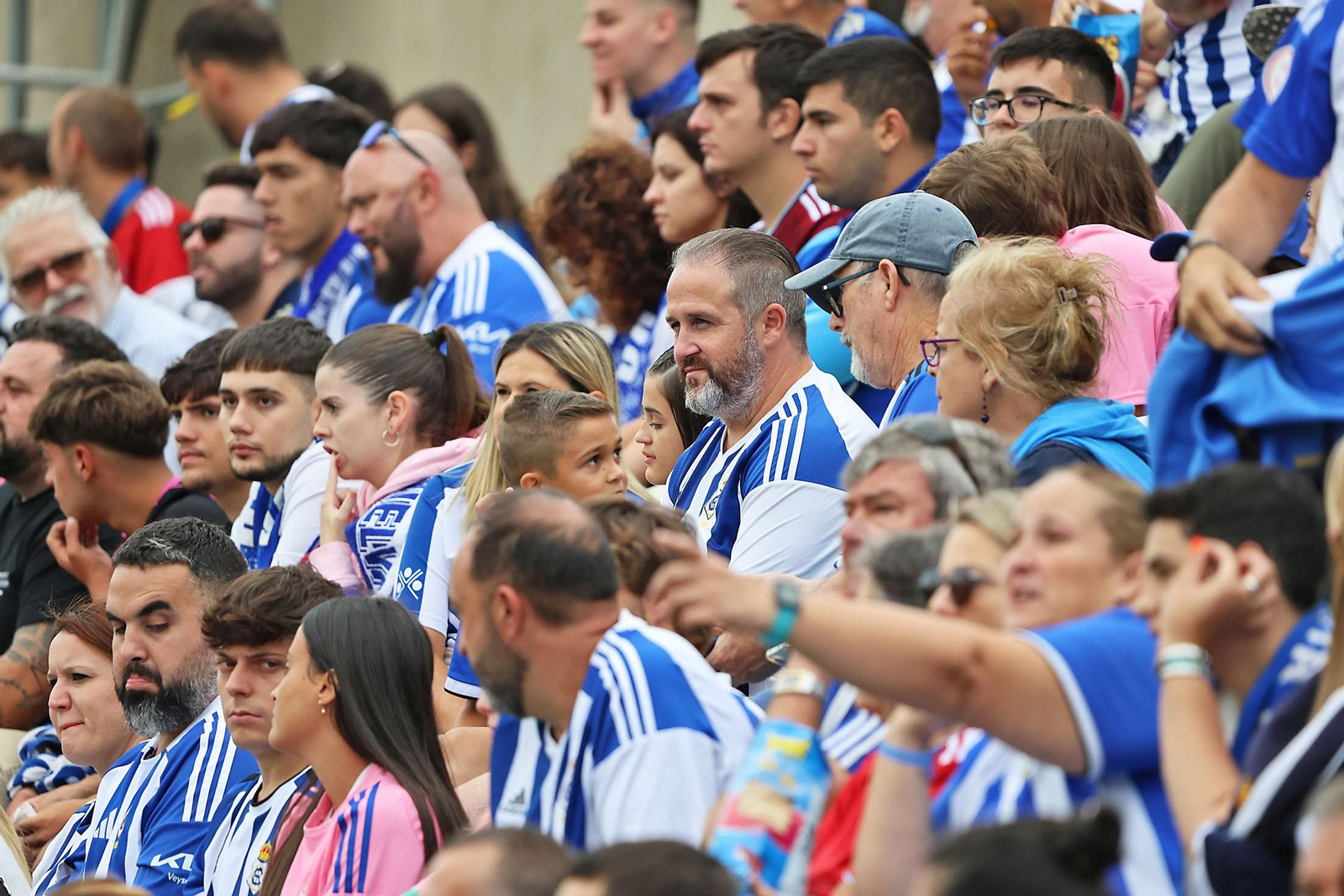 Búscate en las gradas del Betis Deportivo-Recreativo de Huelva