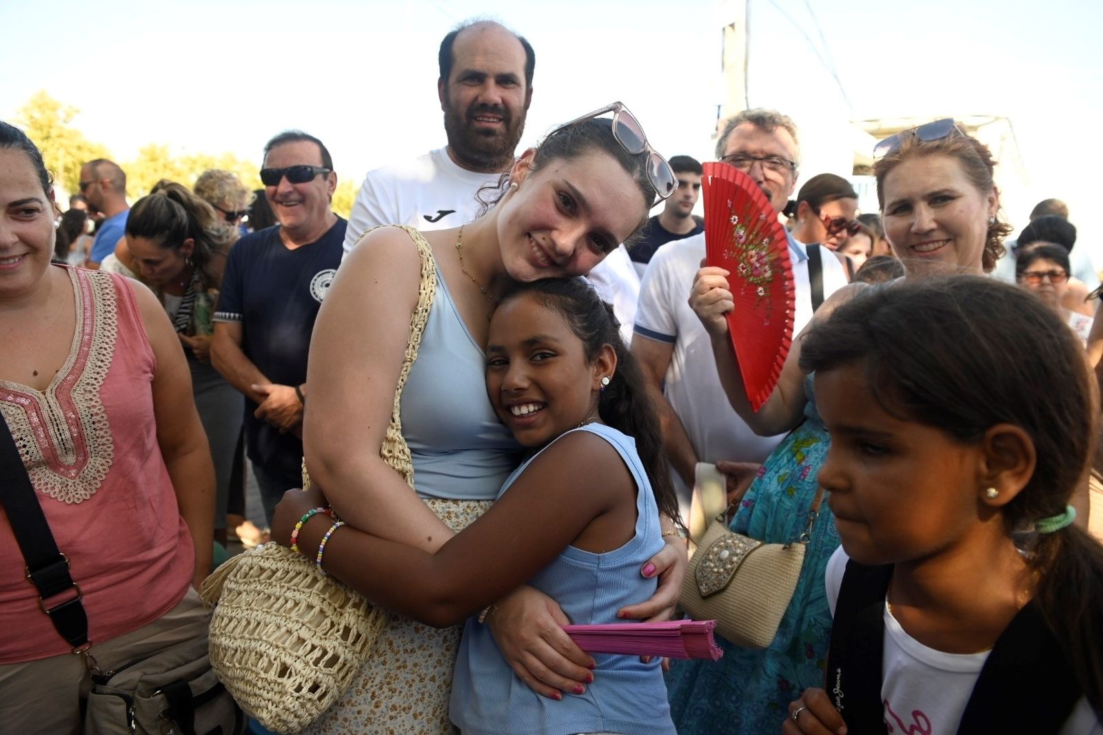 La emotiva despedida de los niños saharauis de Córdoba, en imágenes