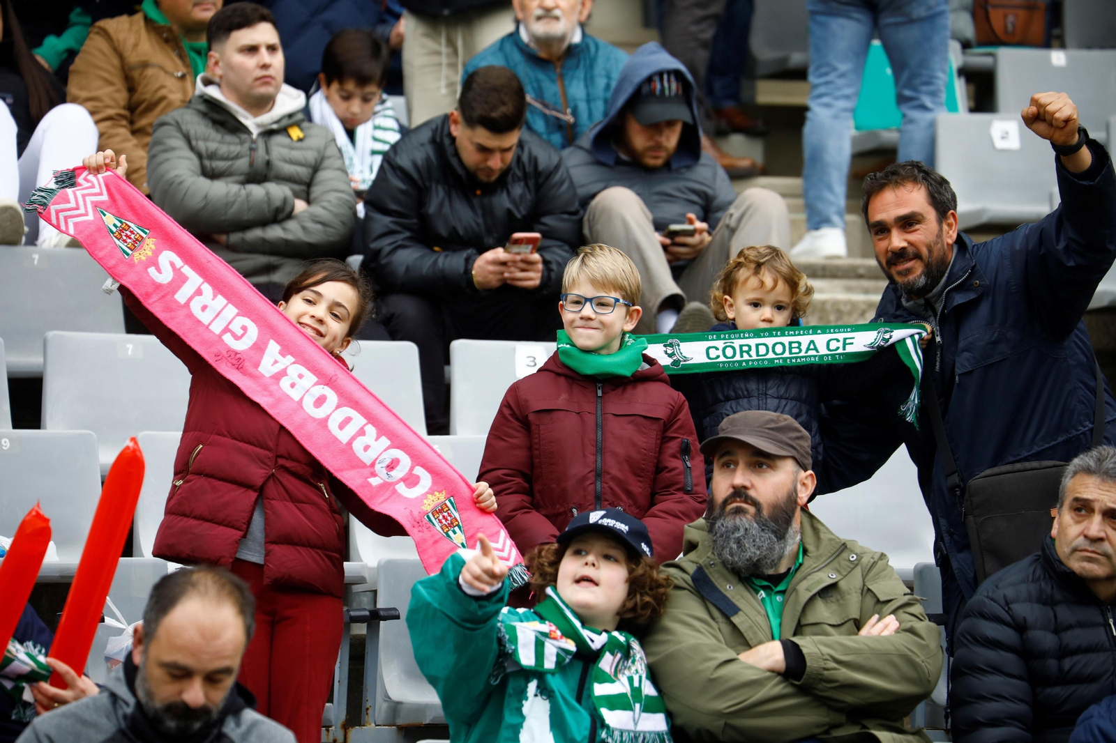 Las mejores fotos del ambiente del Córdoba CF - Melilla en El Arcángel