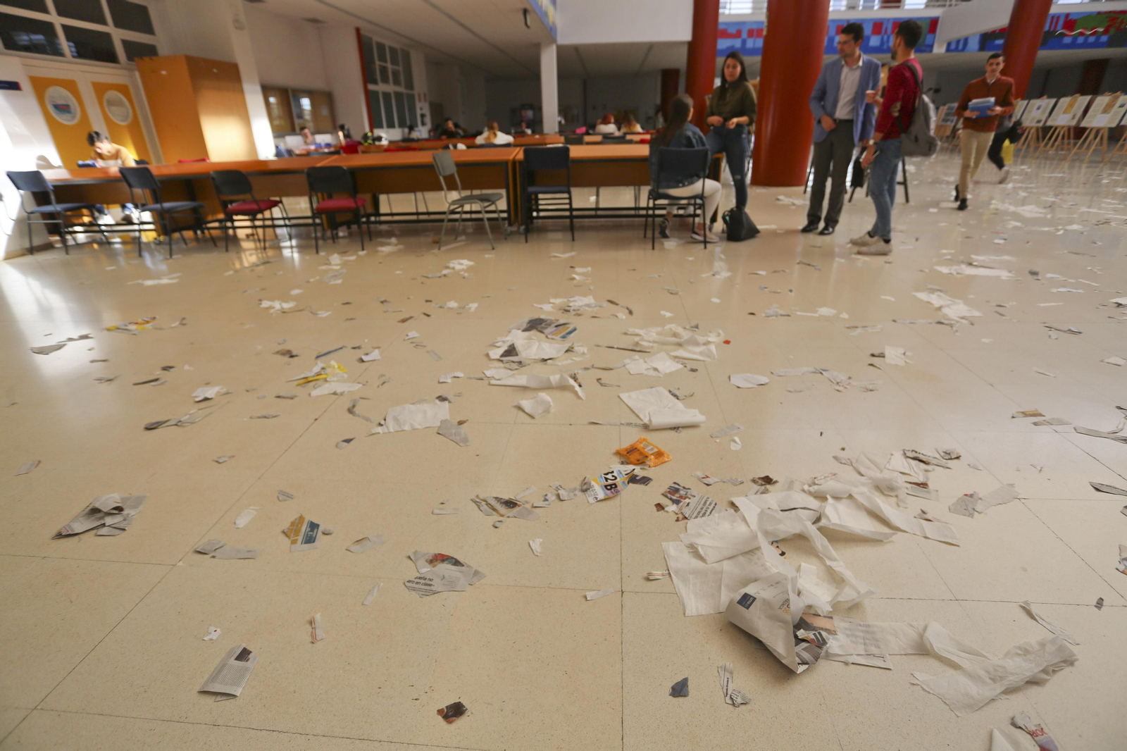 Fotos de la huelga de limpieza en la Universidad de Málaga