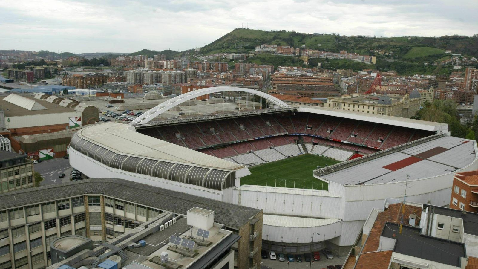 Otra imagen del viejo San Mamés.