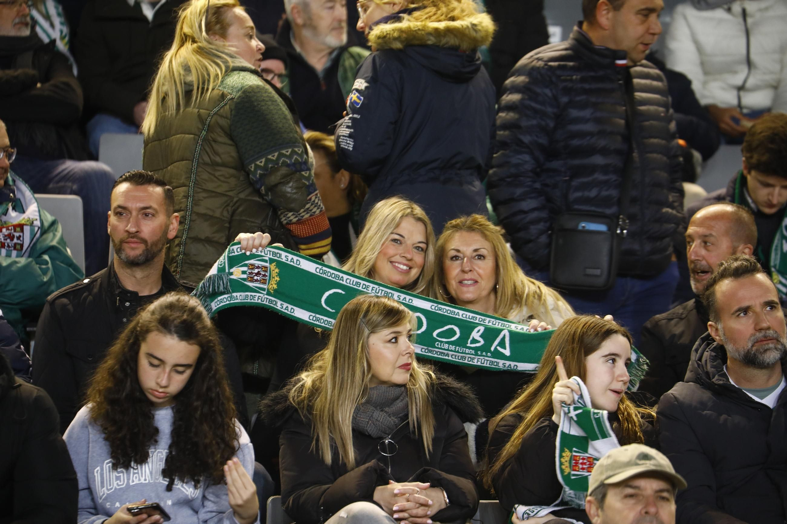 El vibrante ambiente en El Arcángel para el Córdoba CF - Sporting de Gijón