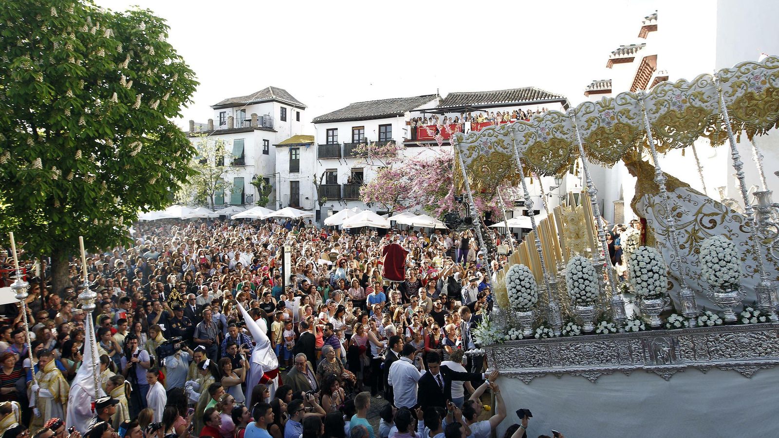 Salida de la Aurora de San Miguel Bajo.