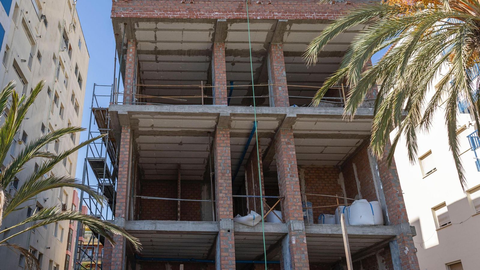 El chalet contará con piscina y sótano El chalet contará con piscina y sótano