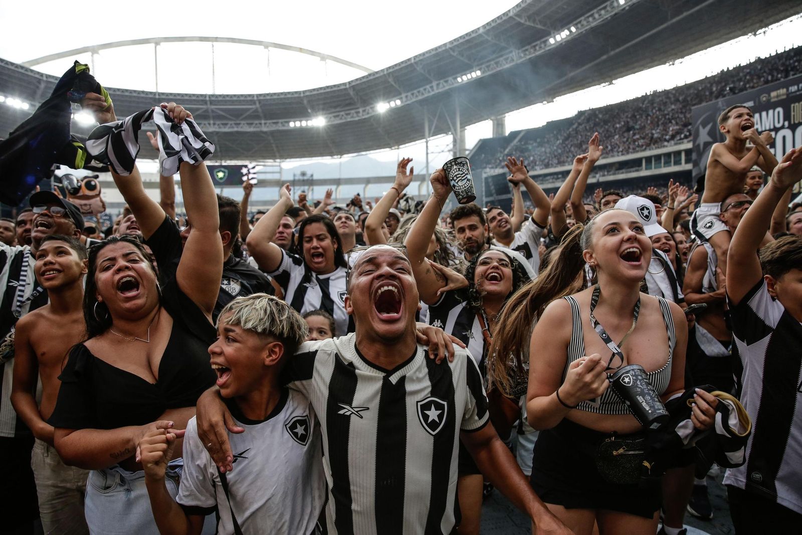 Las fotos de una final de la Libertadores histórica; Botafogo, campeón con 10, ante Atlético Mineiro