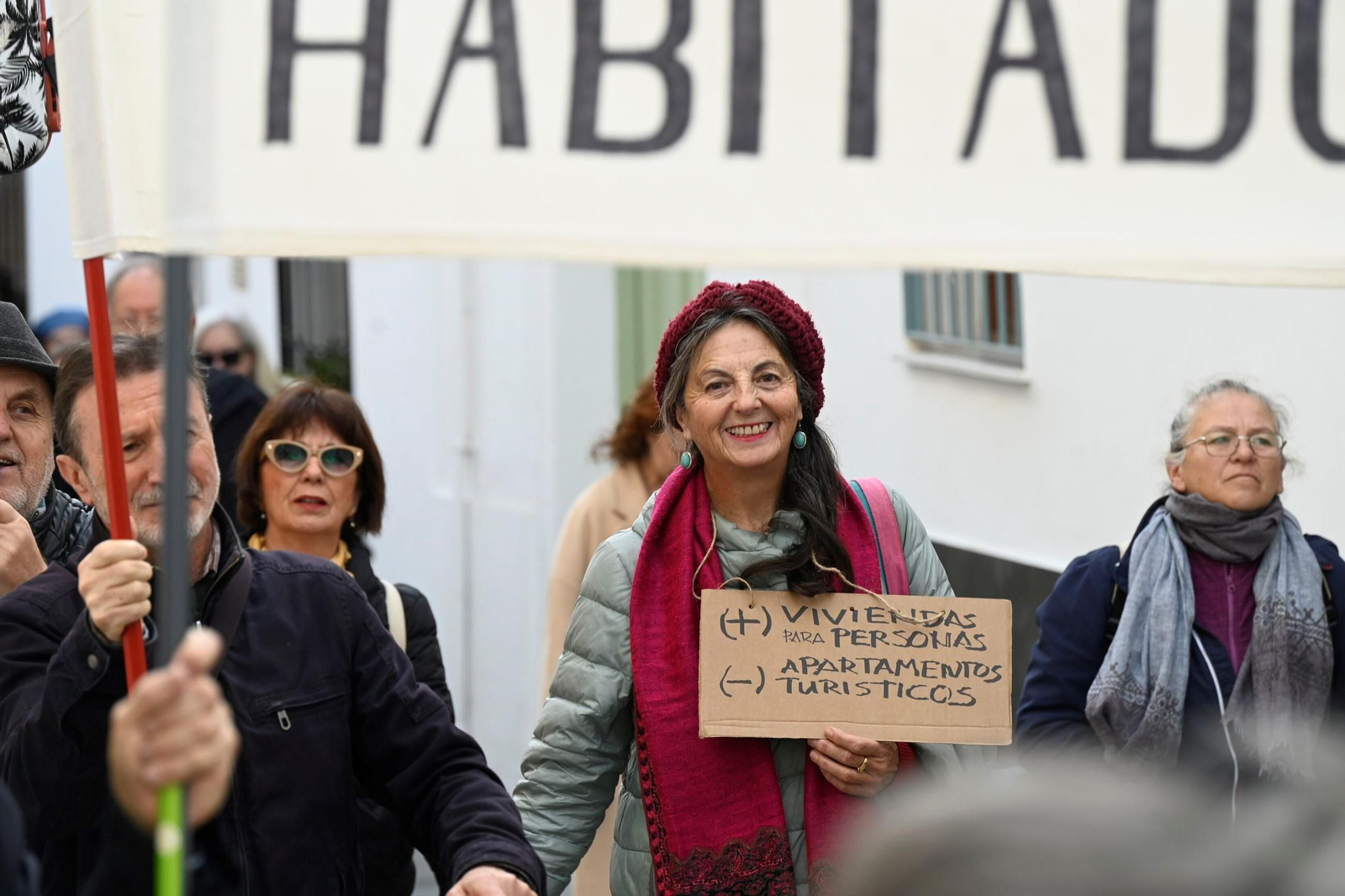 El  'free tour' reivindicativo de los vecinos del Casco Histórico de Córdoba contra el turismo masivo, en imágenes