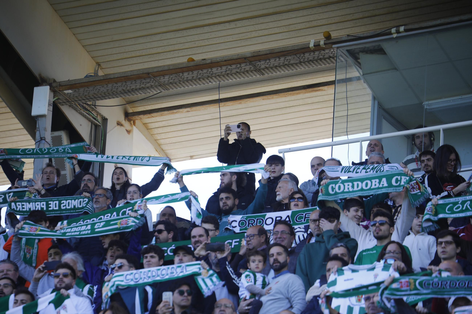 Las mejores fotos del ambiente en el Córdoba CF - Almería en El Arcángel